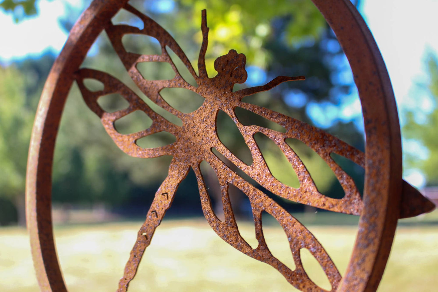 Dragonfly Ring -Metal Silhouette Garden Yard Home Art Decor