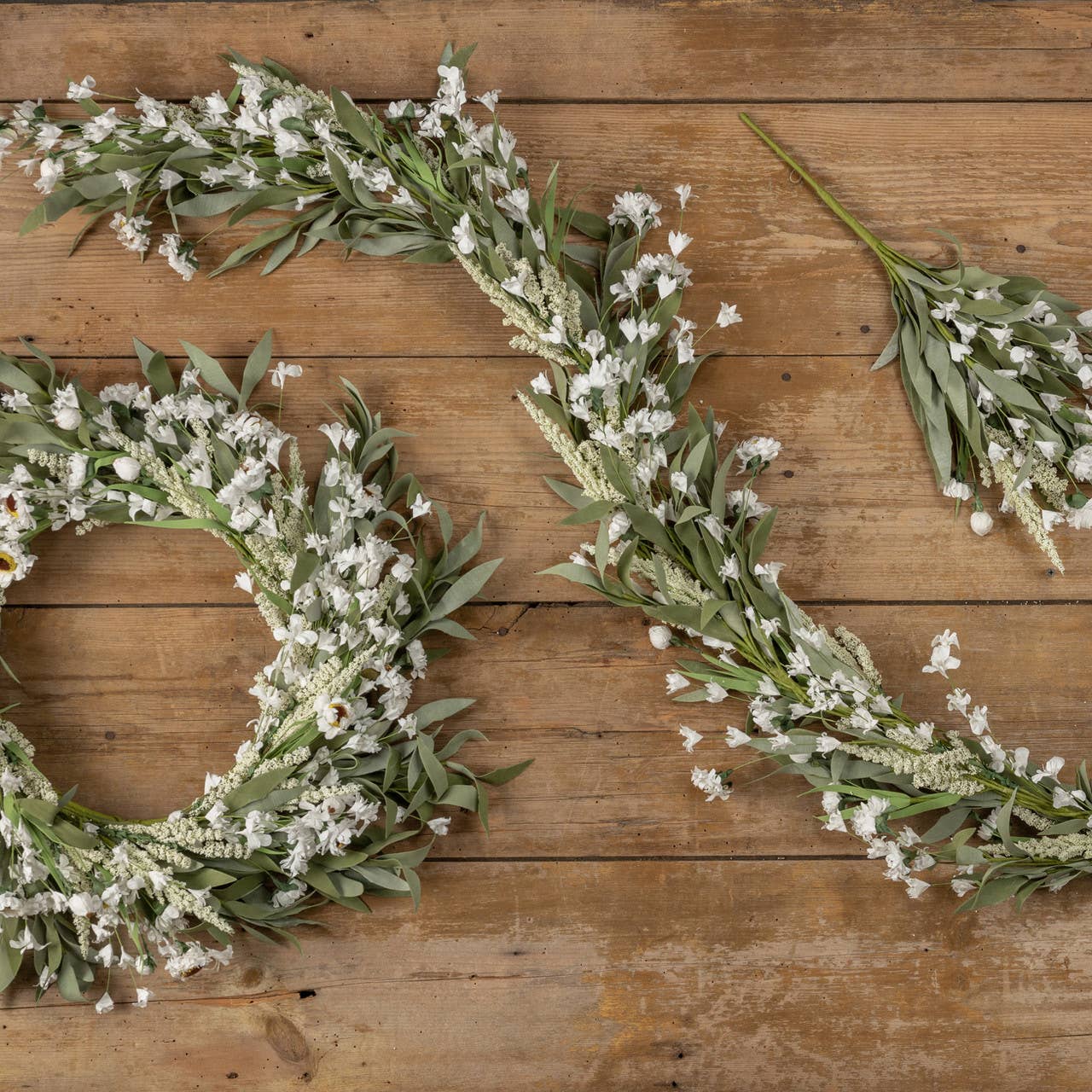 5' WHITE DAISY & CREAM HEATHER GARLAND
