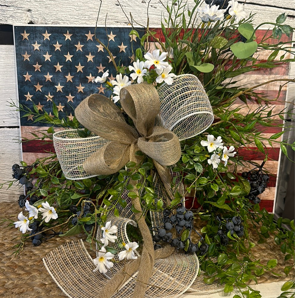 Lilly Pad Patriotic Wall Decor
